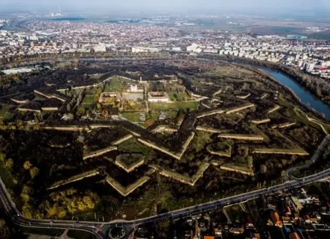 1. Arad Fortress 