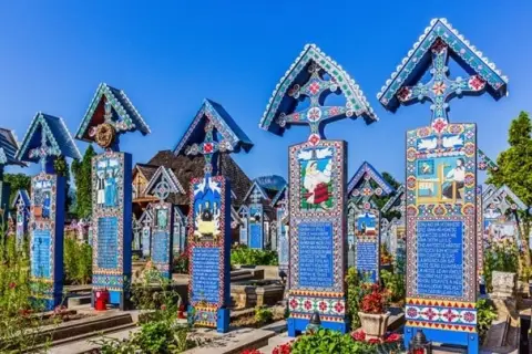 2. The Merry Cemetery in Săpânța