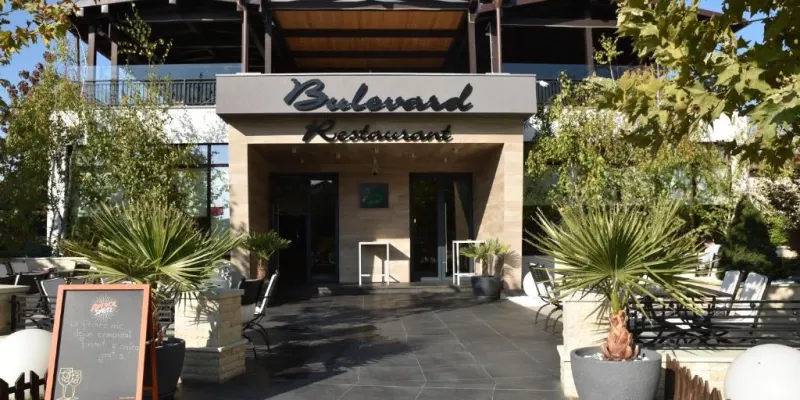 Bulevard, photo 4 of 93