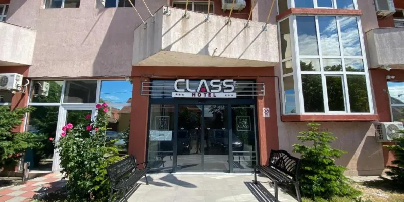 Class, photo 2 of 77