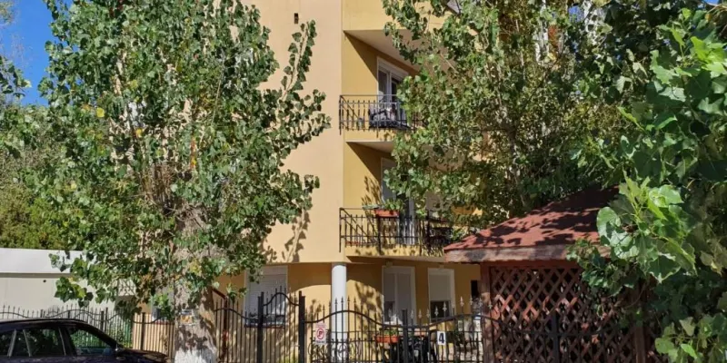 Club Cristal Apartments, photo 1 of 23